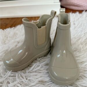 Stylish Beige Ankle Rain Boots